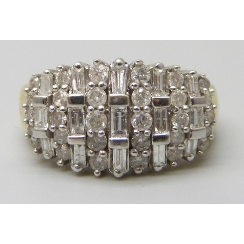 7092 - An 18ct gold diamond cluster ring set with 1ct of diamonds, marked 1.00 to shank, 5.6g, K