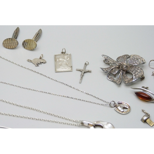 7110 - A collection of silver including six necklaces with pendants, three pendants, one pair of earrings, ... 