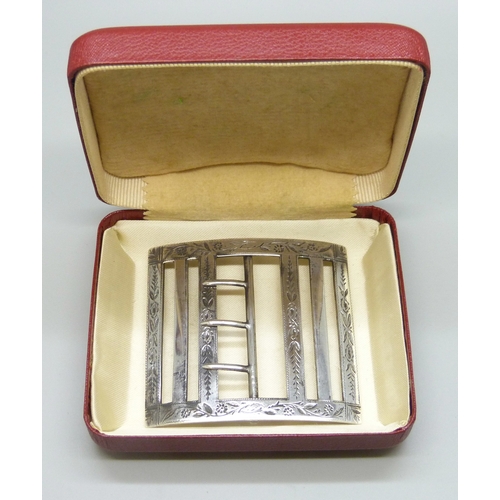 7121 - A large Victorian silver buckle, Birmingham, 1897, 31g, 6.5cm