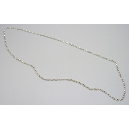 7122 - A long silver belcher chain necklace, 9g, 75cm