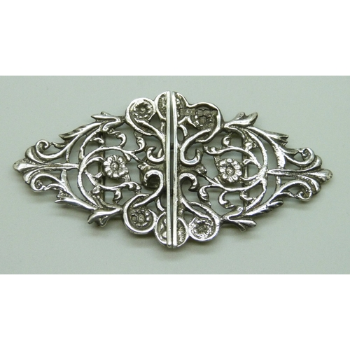 7135 - An Art Nouveau silver buckle, J&C, Birmingham, 1903, 18g, 8.4cm