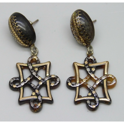 7151 - Pair of Victorian pique drop earrings, 4.6cm