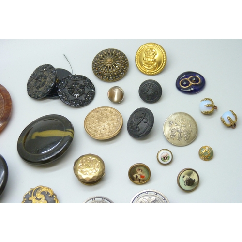 7159 - A collection of antique and later buttons, including G.T.F of Paris bird examples, micro-mosaic and ... 