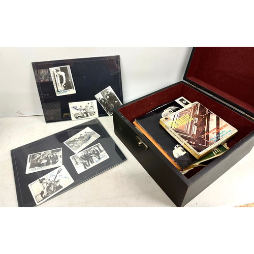 2120 - The Beatles; seven vintage The Beatles collectors cards photographs signed, with collection of 45rpm... 