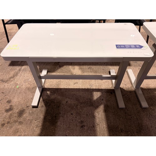 3045B - A Geller white tech desk, original RRP £179.99 + VAT (378-447) *This lot is subject to VAT