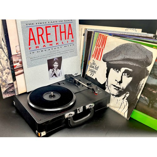 2113 - Twenty-two vinyl LPs and 12” singles, Aretha Franklin, Michael Jackson, Marvin Gaye, Yes, Joni Mitch... 