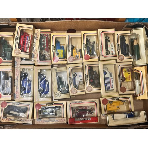 2121 - A large collection of Lledo Days Gone die-cast model vehicles, all boxed (42)