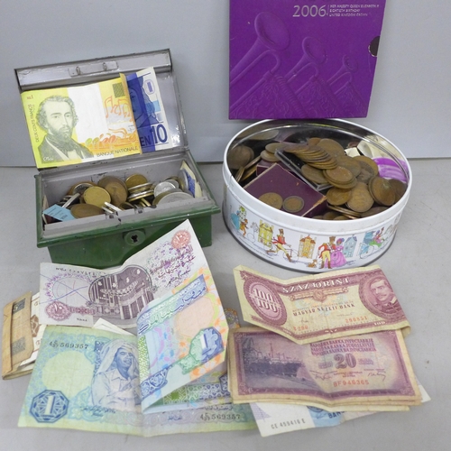 2079 - A collection of British and foreign coins and some foreign banknotes