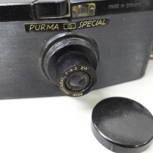 2089 - A collection of cameras including Halina-Prefect, a Bell and Howell 8mm camera, an Agfa Moviematic C... 