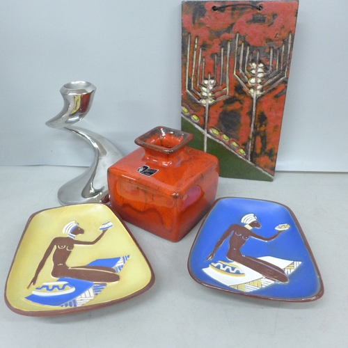 2094 - A German Silberdistel ceramic vase, a continental plaque, two mid 20th Century wall plates and a Rob... 