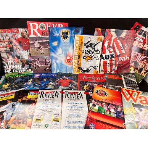 2178 - Football memorabilia; a box of Sunderland home and away programmes 1960s onwards, includes 1973 FA C... 