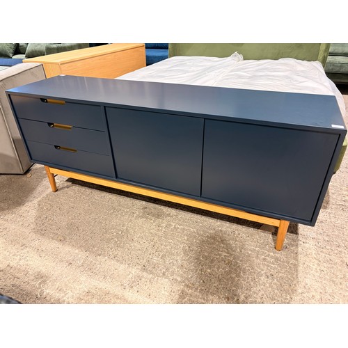Lot 3127      