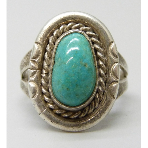 Lot 7052      
