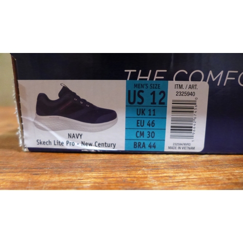 air cooled memory foam trainers