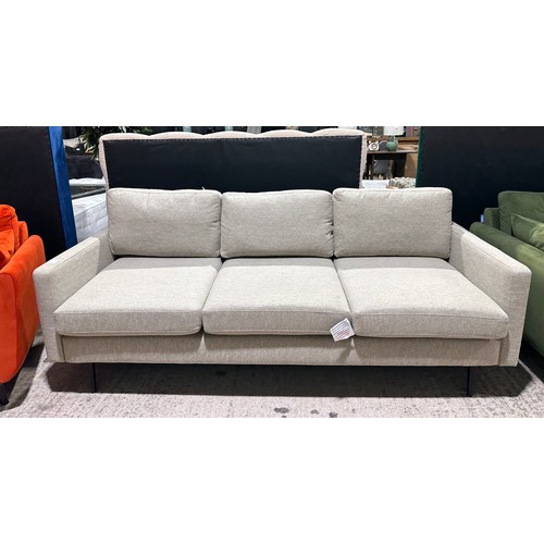 Lot 3010      
