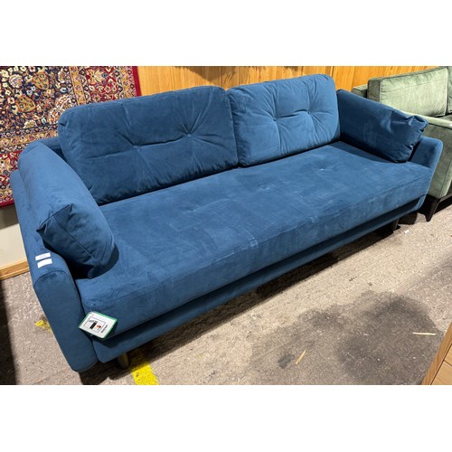Lot 3011      