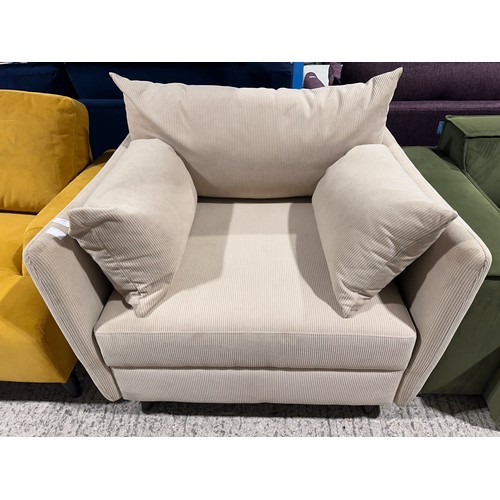 Lot 3021      