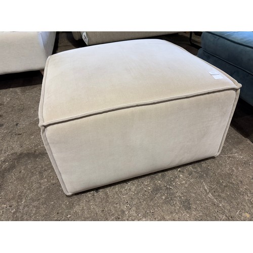 Lot 3037      