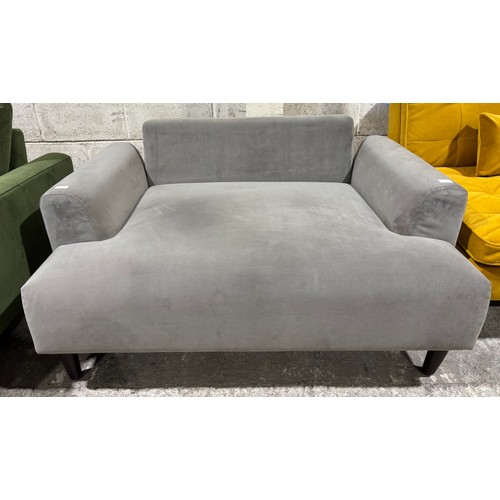 Lot 3047      