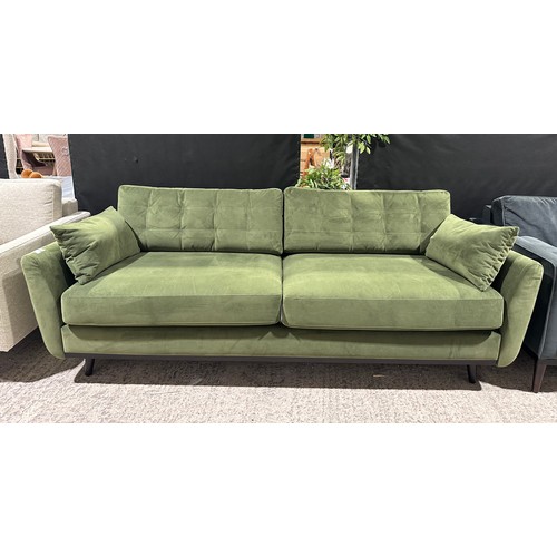 Lot 3050      