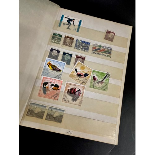 2156 - A stamp album including stamps from Germany, Belgium, India, Spain, etc.