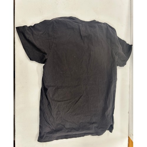 2160 - A Def Leppard t-shirt, large