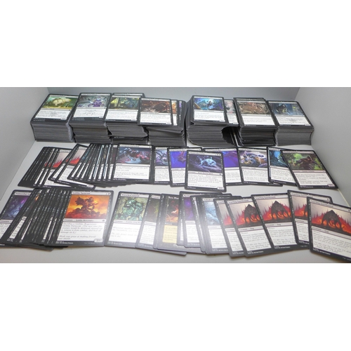 2263 - A large collection of Magic The Gathering cards (MTG), approximately 800 cards