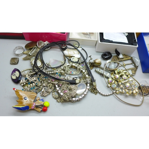 2270 - A collection of costume jewellery, etc.