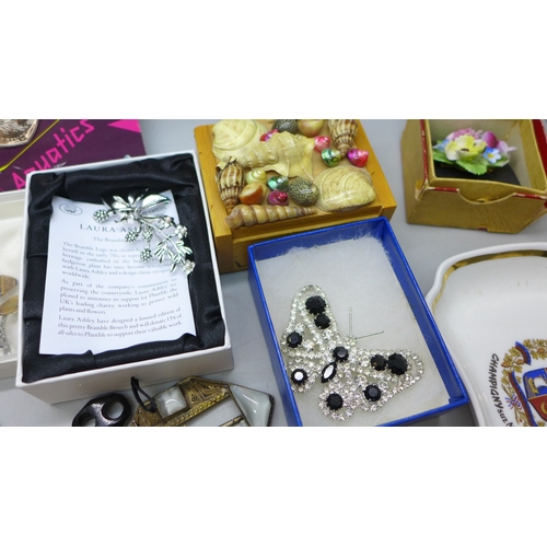 2270 - A collection of costume jewellery, etc.