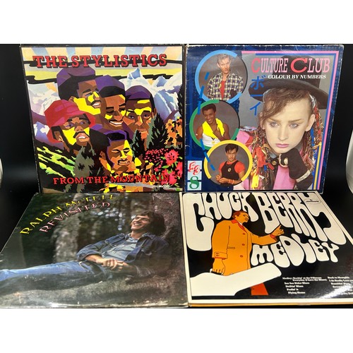 2172 - Fifteen vinyl LP records including Culture Club, Abba, Buddy Holly, Chuck Berry, Albatros, Sandie Sh... 