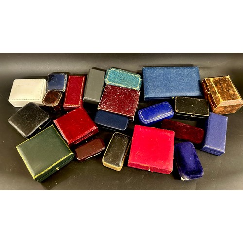 2165 - A collection of vintage jewellery boxes