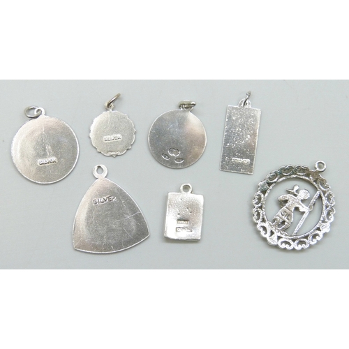 7057 - A collection of silver St Christopher pendants including an Uno Aerre example, 15g