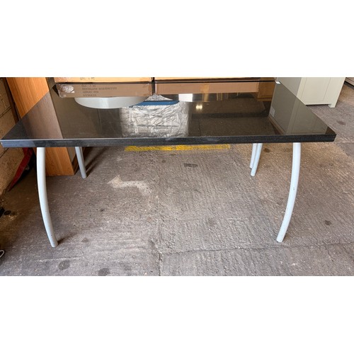 Lot 3024B     