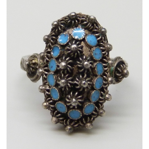 Lot 7052      