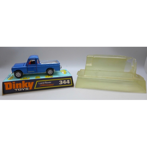 2033 - A Dinky Toys 344 model Land Rover Speedwheels