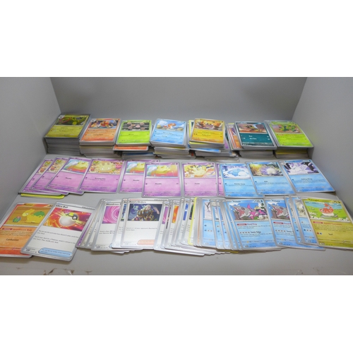 An extensive collection of 750+ Pokmon cards including over 100  Holographic cards including Black S