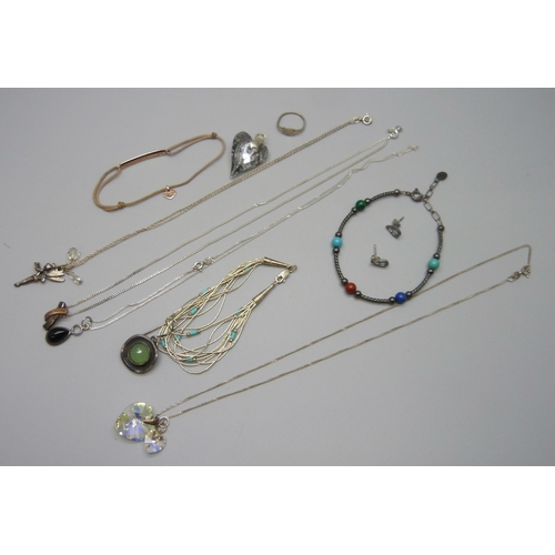 7082 - A Mexican silver bracelet, a Carolyn Pollack silver bracelet, and a collection of other jewellery in... 