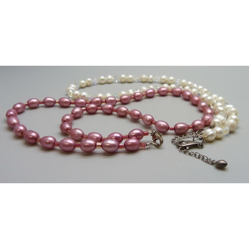 7092 - Two pearl necklaces with silver clasps, 52g total