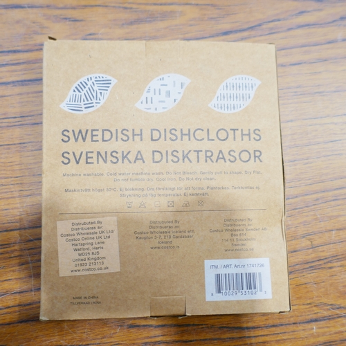 6016 - A pack of Swedish dishcloths and 3 drinking flasks to include Theremoflask and Blender bottles (381-... 