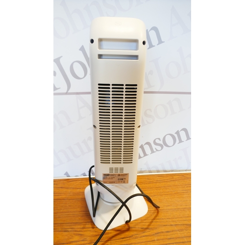 6022 - A Delonghi ceramic heater with remote   (381-371) *This lot is subject to VAT