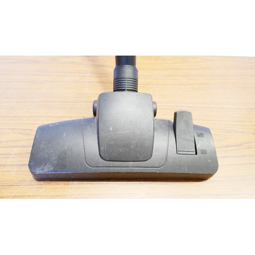 6042 - A Henry micro hi-flo vacuum, original RRP £139.99 + VAT (381-342) *This lot is subject to VAT