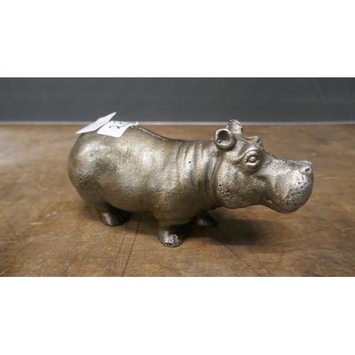 Lot 5058      
