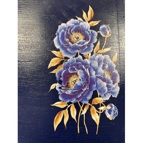 3036 - A blue floral print eight drawer chest