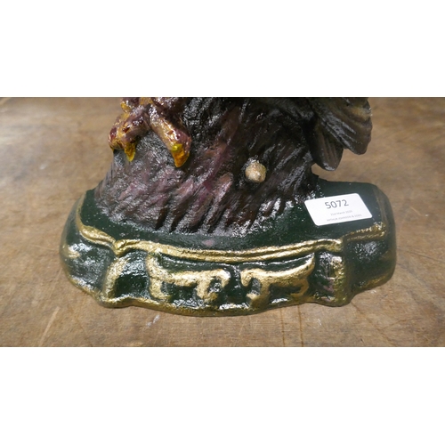 5031 - A cast metal owl doorstop *This lot is subject to VAT