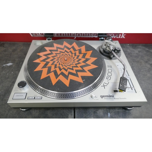 5022 - A Gemini Direct Drive manual turntable