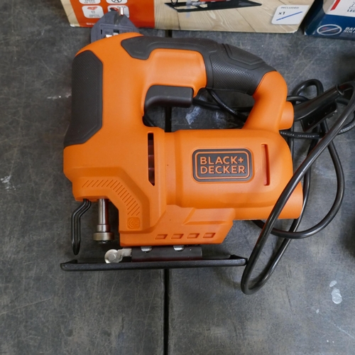 5050 - A DeWalt DCW210N XR brushless 18V Li-ion cordless palm sander, an Erbauer ERI1093IPD brushless compa... 