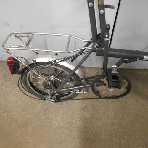 5059 - A Di Blasi lightweight folding City Bike * Authority recovered