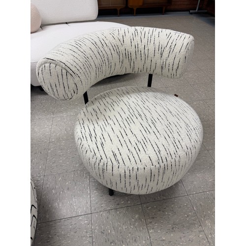 Lot 3070      