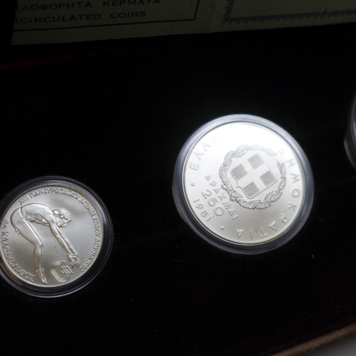 7269 - A set of three Greek .900 silver coins - 5.78g, 14.44g and 28.88g, cased
