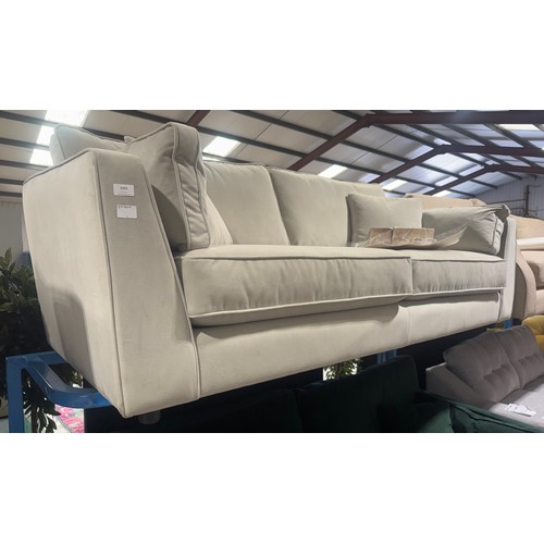Lot 3003      